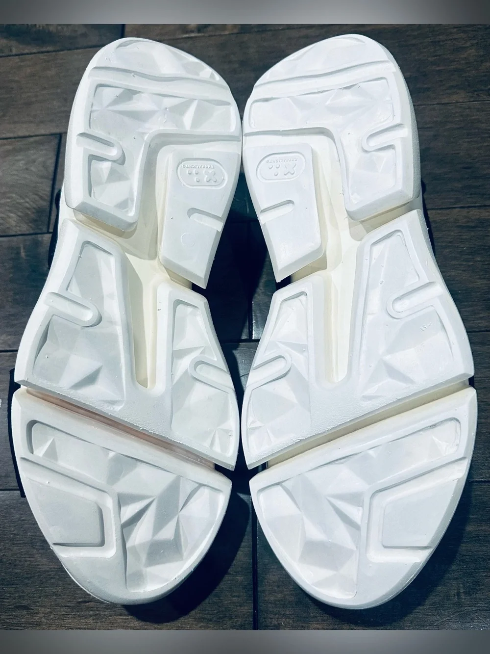 Anthropologie Women’s Sz 38/7.5 Black/White Daily Practice Fisherman Sandals